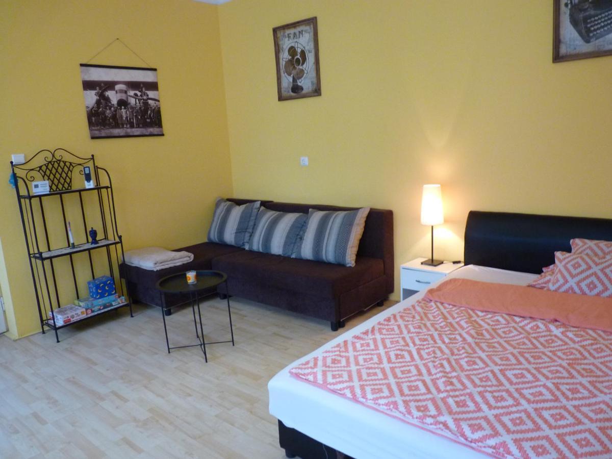 Zizi Apartman Ντέμπρετσεν Εξωτερικό φωτογραφία